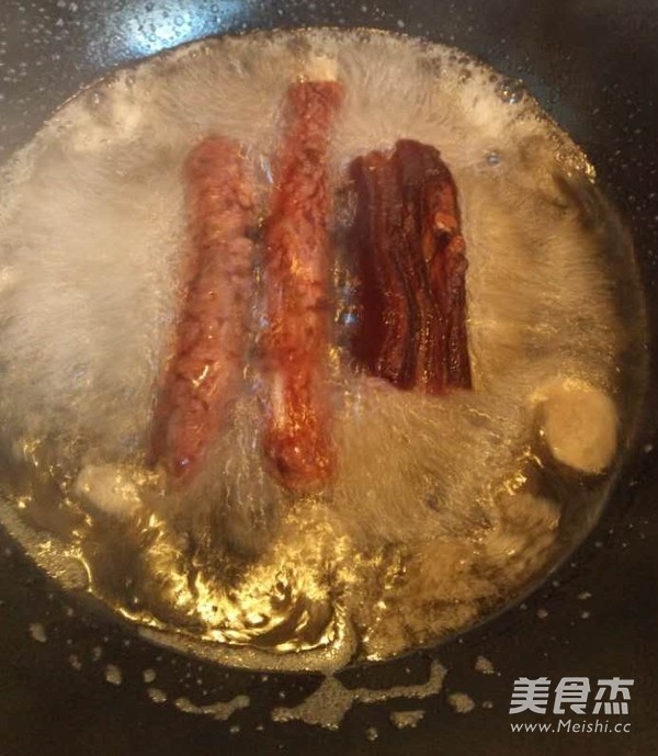 香芹腊肉的做法