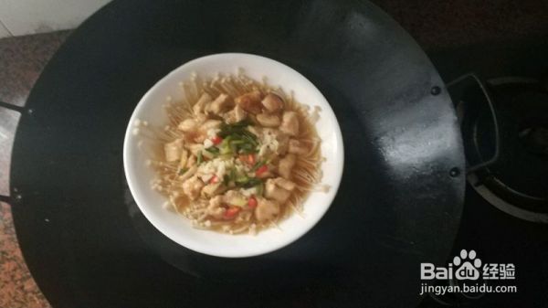 金针菇蒸鸡胸肉
