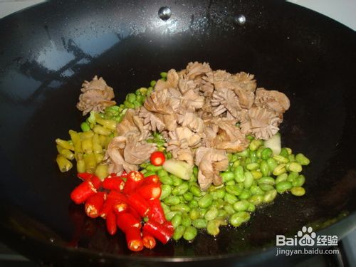爽脆的青豆炒鸡胗
