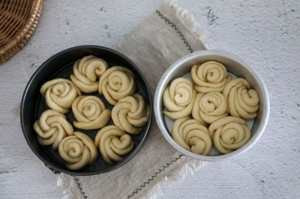 淡奶油玫瑰花面包