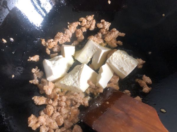 豆腐肉糜炒鸡蛋