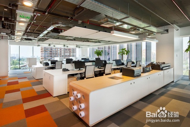大空间装饰新办公室设计方案