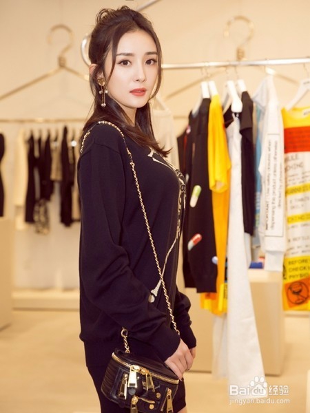 教你打造今年夏季时尚半束发,取代半丸子头