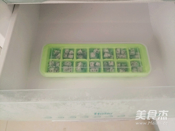 酒香火龙果冰饮