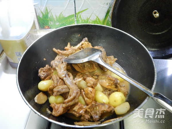 小土豆烧鸡的做法