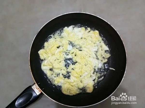 韭菜小馅饼的烹饪