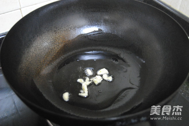 彩椒炒腊肠的做法