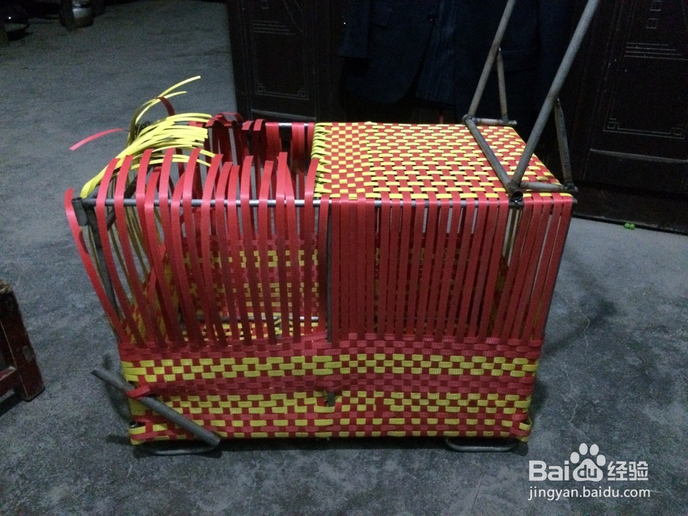 翟福会手工编制钓箱的方法