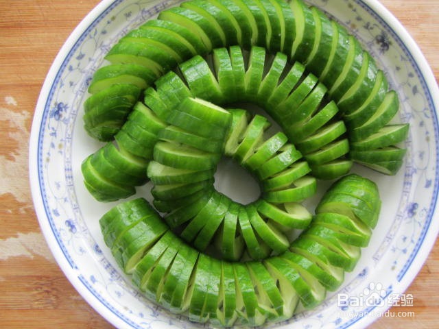 荆芥拌蓑衣黄瓜