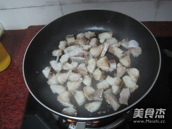 鲜美咸鱼粥的做法