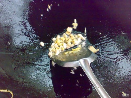 鱼虾劲炒韭菜花