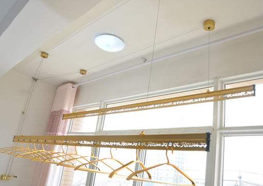 晾衣架哪种比较实用