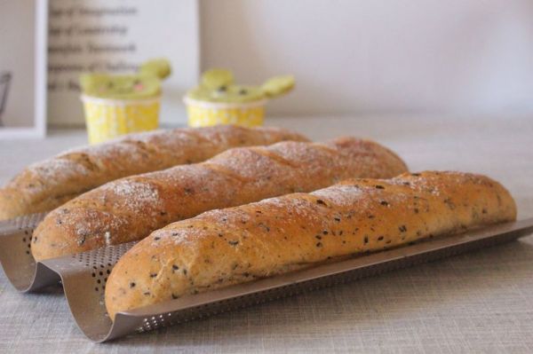 黑芝麻无花果软欧