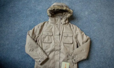 滑雪服哪些牌子不错
