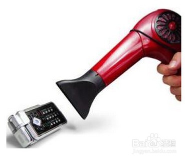 手机掉水里对方听不到我声音了怎么办