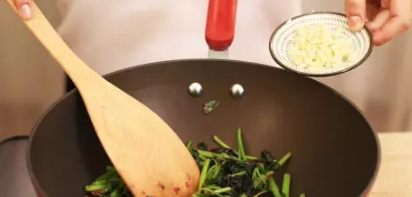 蒜蓉苋菜的做法