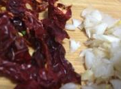 新疆秘制椒麻鸡的制作过程