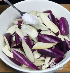 如何自制超入味的红烧茄子？