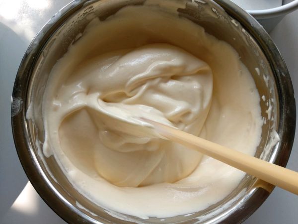 6寸处女座紫水晶鲜花蛋糕