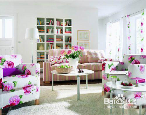 初春田园客厅布置方案