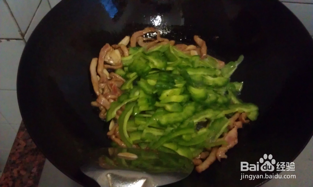 青椒凉瓜炒肉丝