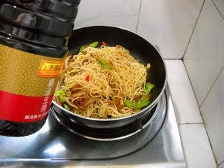 西芹牛肚辣炒面的制作方法