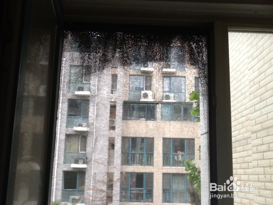 清理隐形纱窗：[1]小工具