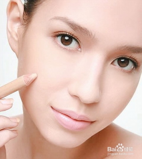 【美容化妆】7步正确补妆令你妆容更持久