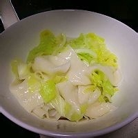如何制作美味的陕西油泼面？