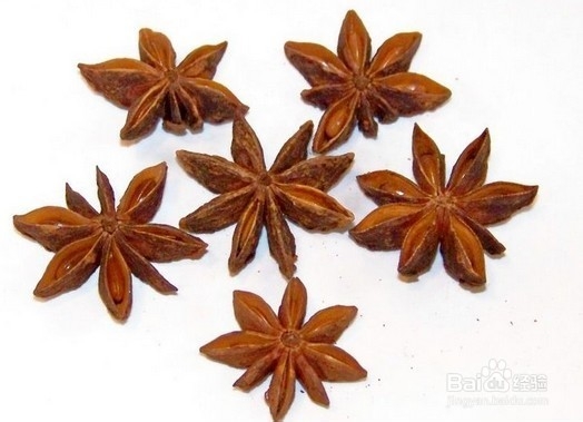 简单食材制作泡椒鸡爪