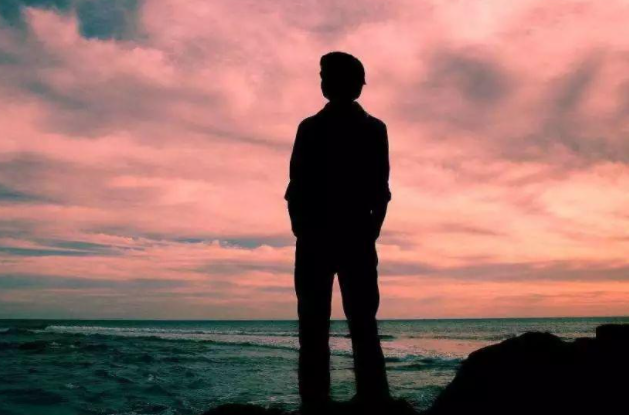 形容没人疼没人爱心累的伤感说说有哪些