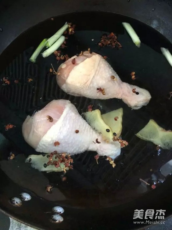 香辣口水鸡的做法