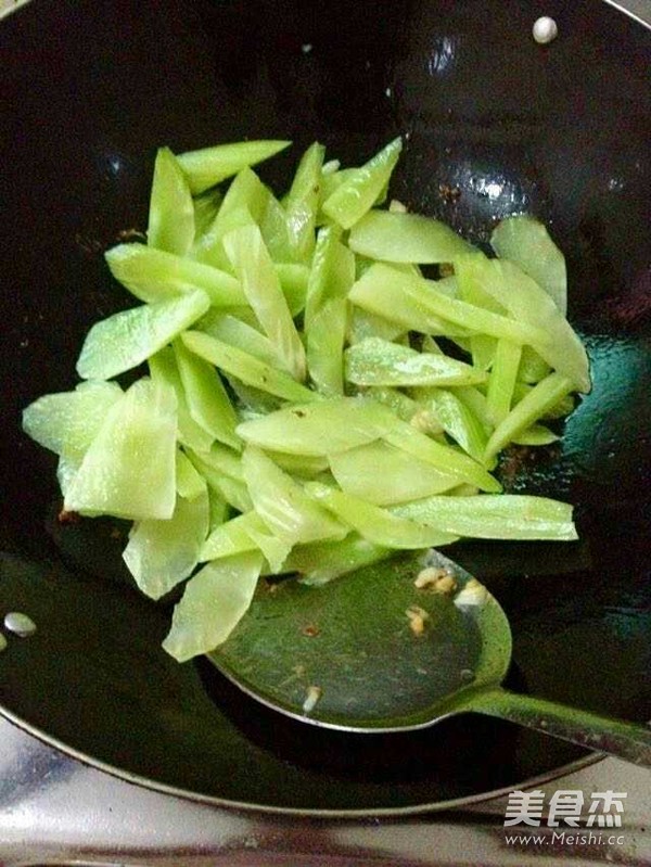 青笋木耳炒肉片