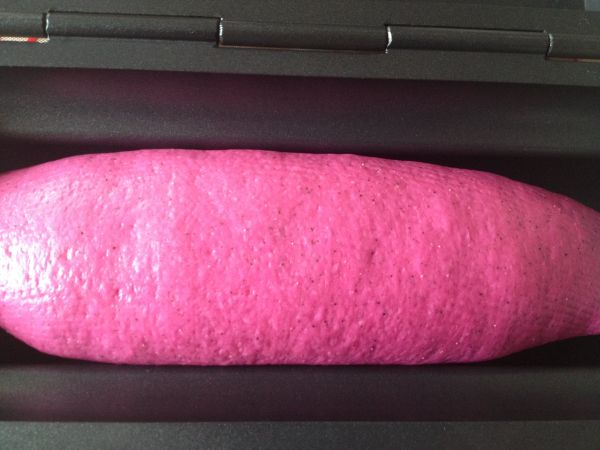 火龙果花瓣吐司