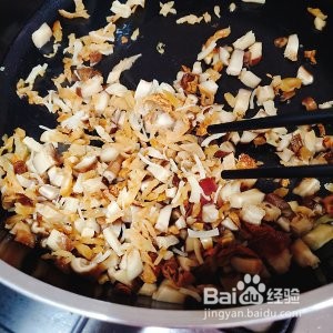 松茸海味腊味焖饭的做法！