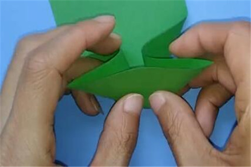 一张彩色的a4纸怎么折