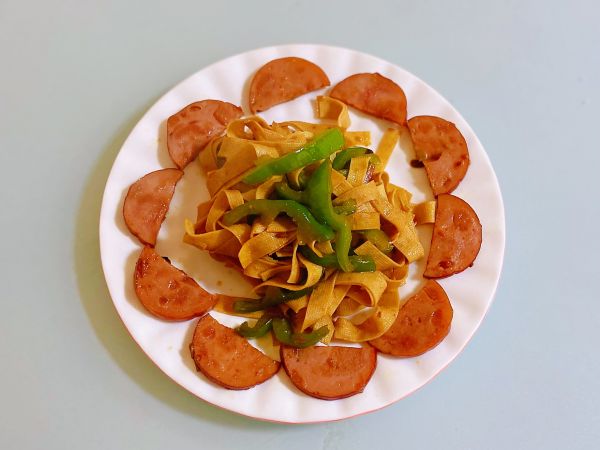 青椒火腿炒豆皮