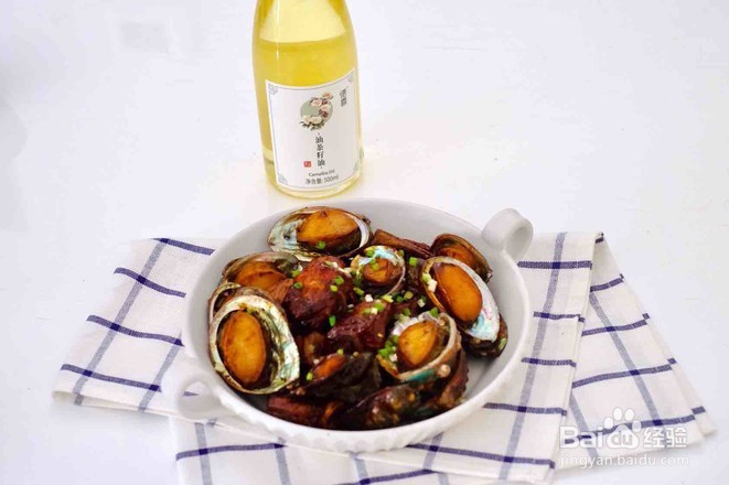 鲍鱼烧排骨的做法