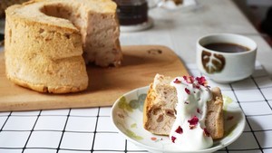 玫瑰荔枝戚风蛋糕的做法