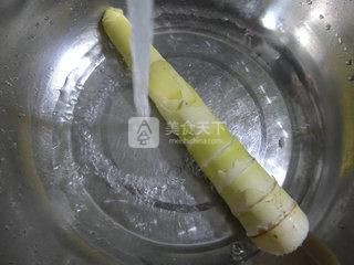 家常菜式-腊肉腐竹炒雷笋