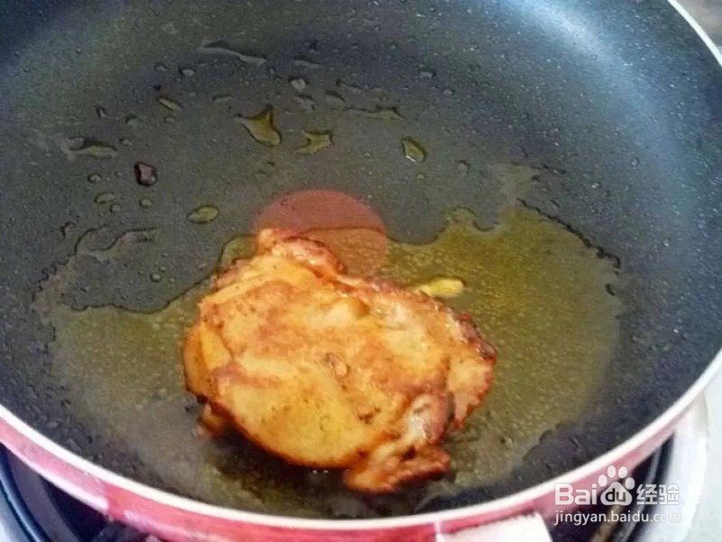 美味的新奥尔良煎鸡肉饭