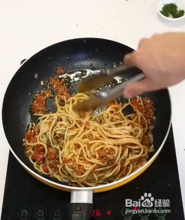 如何制作意大利肉酱面