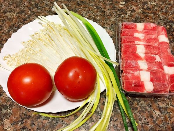 酸汤肥牛（番茄浓汤版）