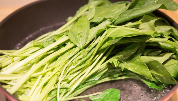 菠菜蘑菇焗面包