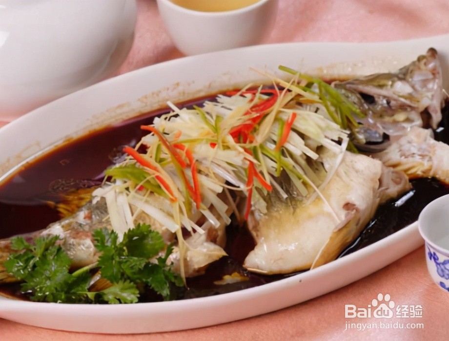家庭自制清蒸桂鱼