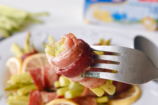 烤黄油芦笋培根卷