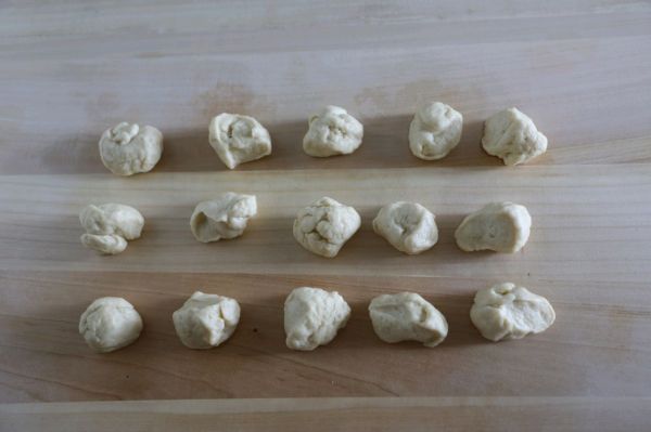 淡奶油玫瑰花面包