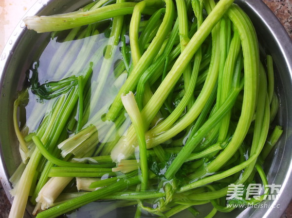 芹菜猪肉馅饼