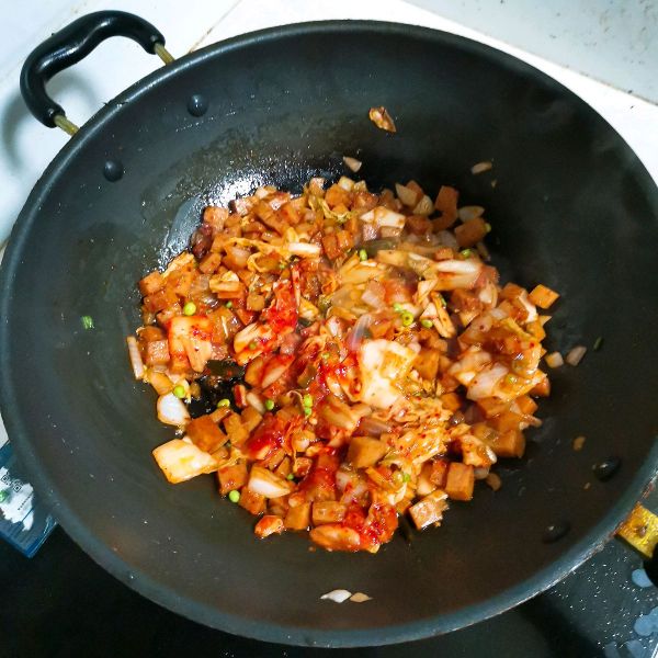 超快手韩式泡菜炒饭