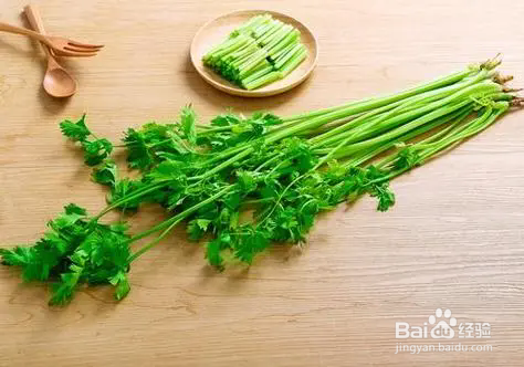 芹菜炒豆皮